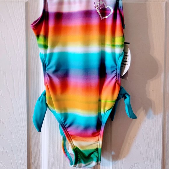 BNWT Sz 4 Gorgeous Bright-Colored Swimsuit 1-Piece w/Rhinestone Heart- SO PRETTY - Picture 3 of 10